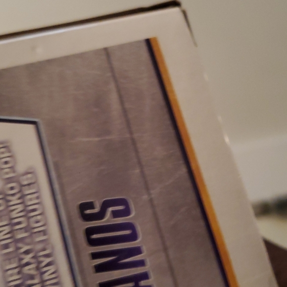 Thanos (Glow in the Dark) Entertainment Earth Exclusive - 6 Inch Glow in Dark - Picture 6 of 10